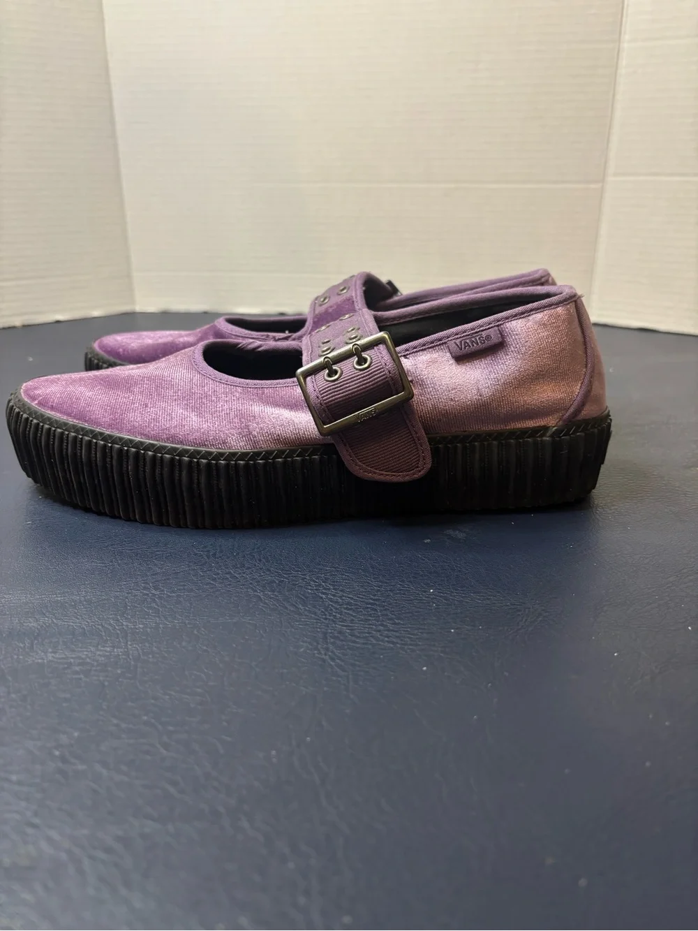 Vans women’s grape jam creeper Mary Jane buckle shoes sz 8.5 velvet